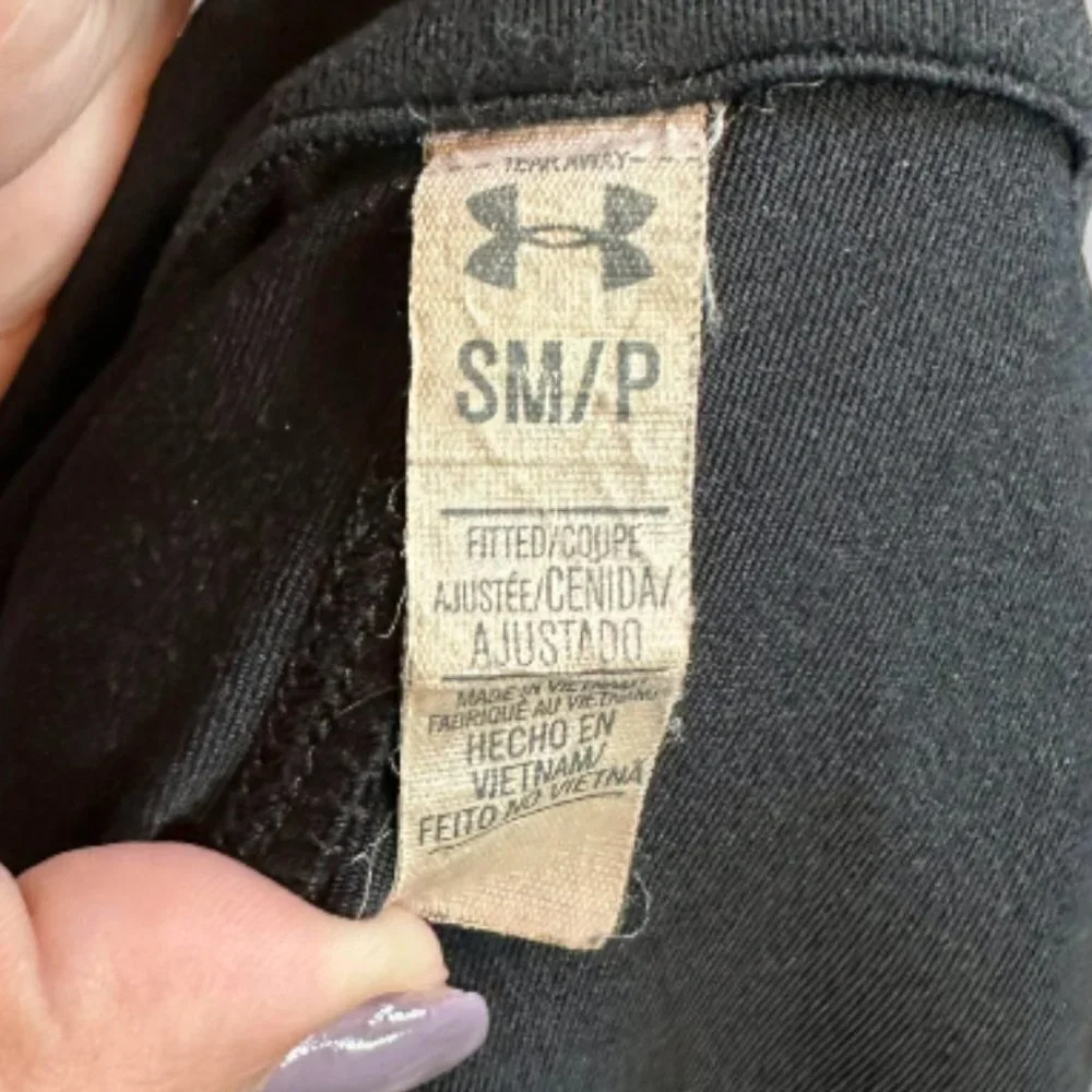 Under Armour Women's Running Jacket with Neck Guard Black Size Small